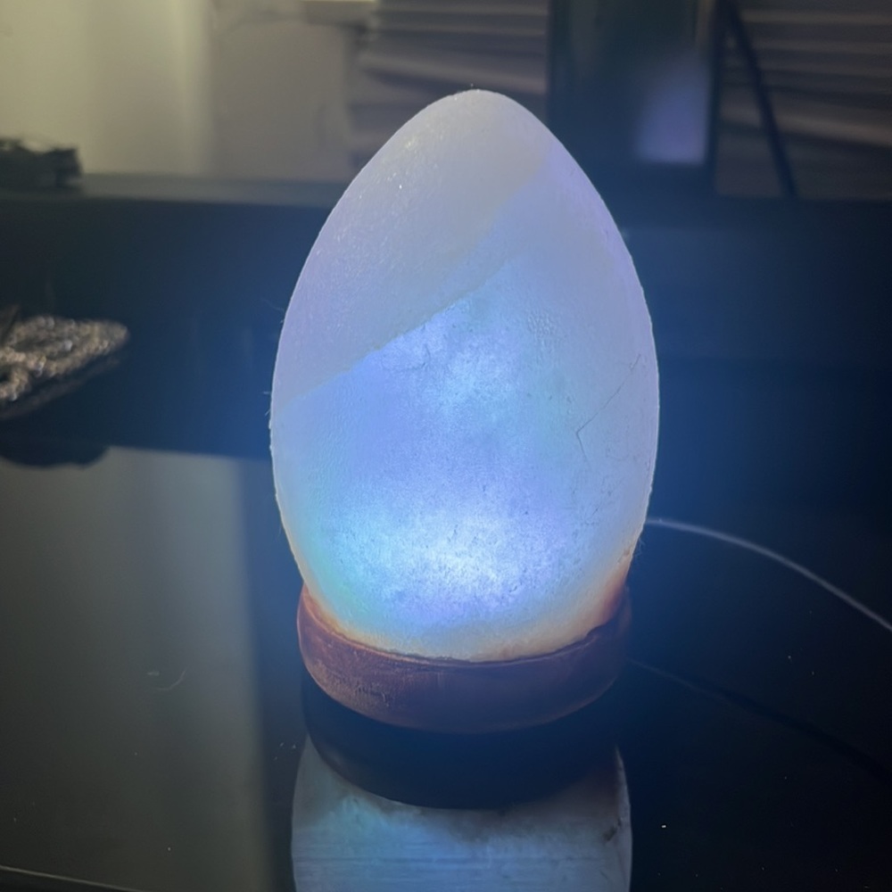 Color Changing Salt Rock - Picture 5 of 7